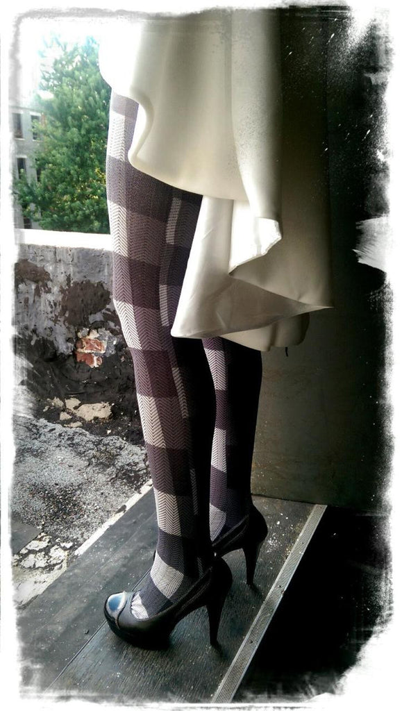 Look From London - BUFFALO PLAID TIGHTS